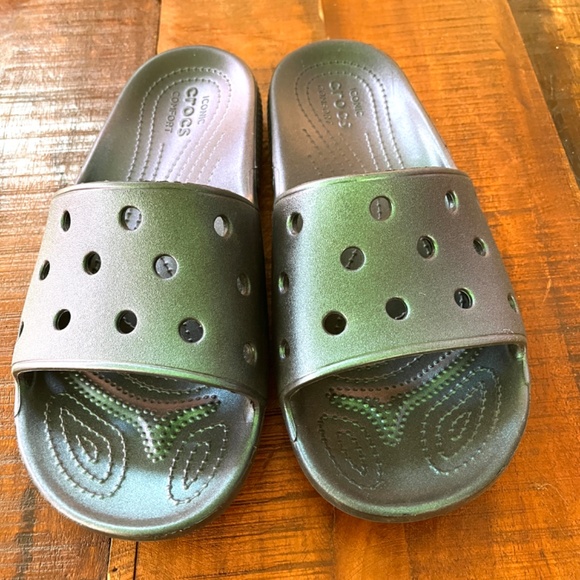 CROCS Shoes - CROCS Iconic Comfort Iridescent Green Sandal Slides - Women's 9, Men's 7